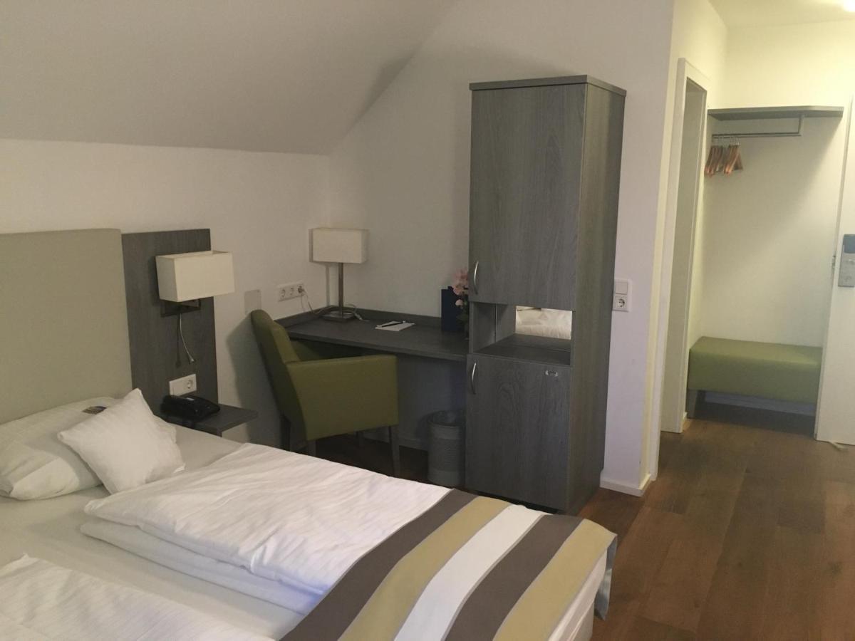 Hotel Am Schloss Хайделберг Екстериор снимка