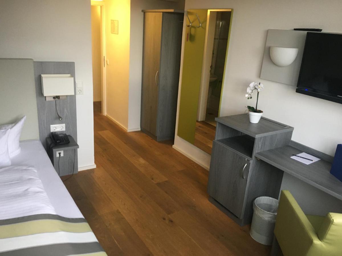 Hotel Am Schloss Хайделберг Екстериор снимка