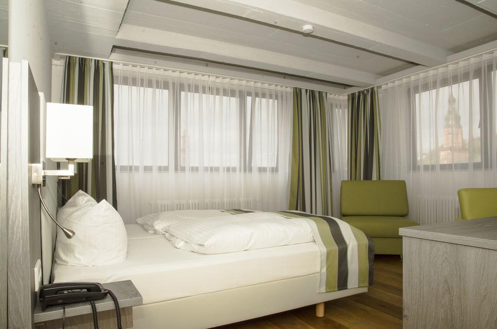 Hotel Am Schloss Хайделберг Екстериор снимка