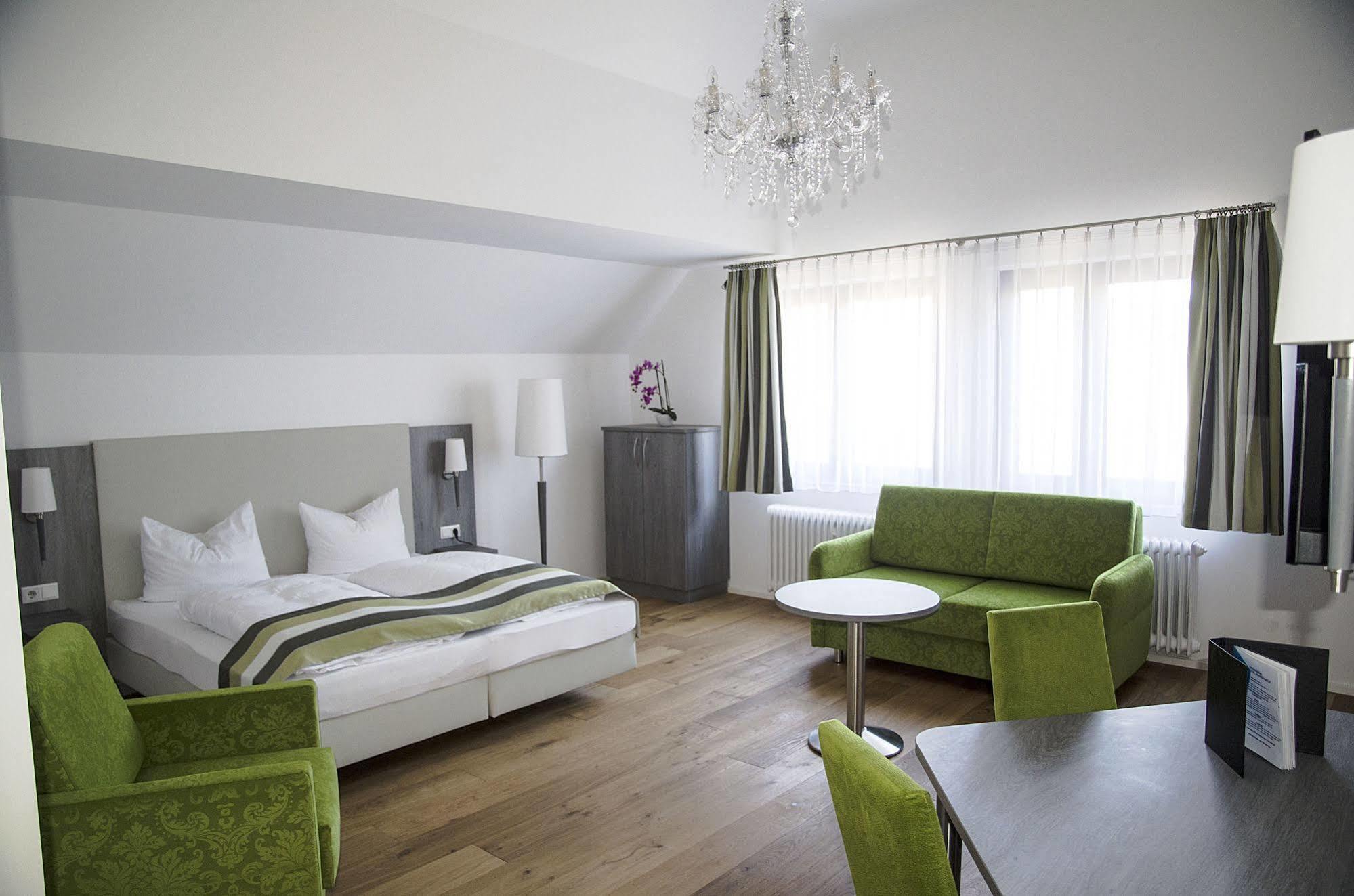 Hotel Am Schloss Хайделберг Екстериор снимка